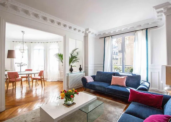 Veeve - Pastel Pinks In Paris